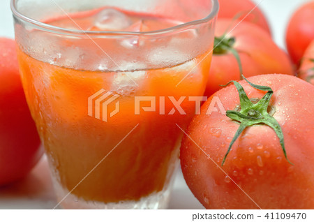 tomato juice tomato juice 41109470