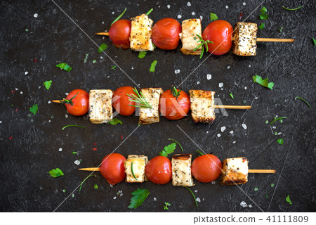 Vegetarian skewers 41111809