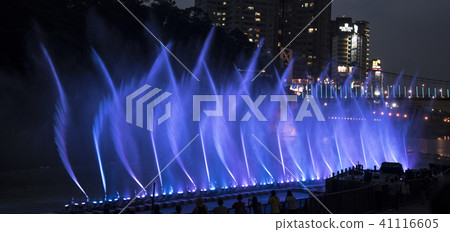 新店碧潭水舞 41116605