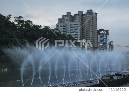 New store Bitan water dance New store Bitan water dance 41116623