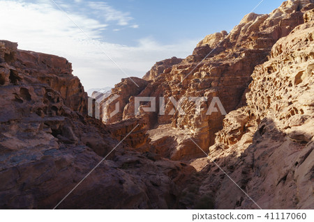 Wadi Rum Desert, Jordan Wadi Rum Desert, Jordan 41117060