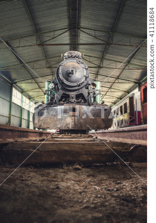 Old Steam Locomotive Front View 41118684