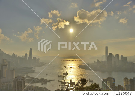 Hong Kong city with twilight sky at sunset 41120048