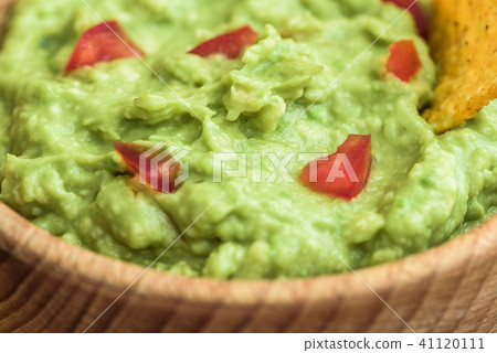 Guacamole with Tortilla Chip 41120111