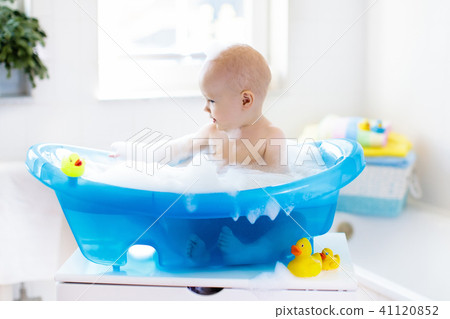 Little baby taking a bath Little baby taking a bath 41120852