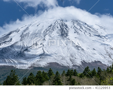 Mt. Fuji seen from near the Fuji Subaru Line 2nd Gyosei Mt. Fuji seen from near the Fuji Subaru Line 2nd Gyosei 41120953