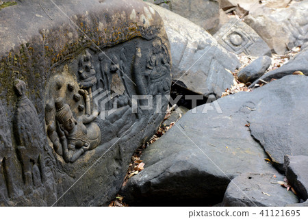 CAMBODIA SIEM REAP ANGKOR KBAL SPEAN TEMPLE CAMBODIA SIEM REAP ANGKOR KBAL SPEAN TEMPLE 41121695