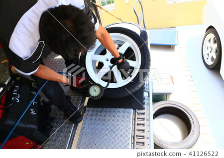 Tire change aluminum wheels car maintenance street circuit summer tire tire changer 41126522