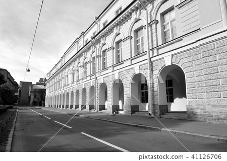 Building of the Novoberzhevy Gostiny Dvor. Building of the Novoberzhevy Gostiny Dvor. 41126706