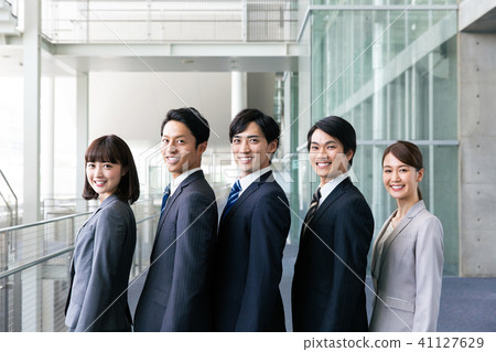 Large number of people lining up business Large number of people lining up business 41127629