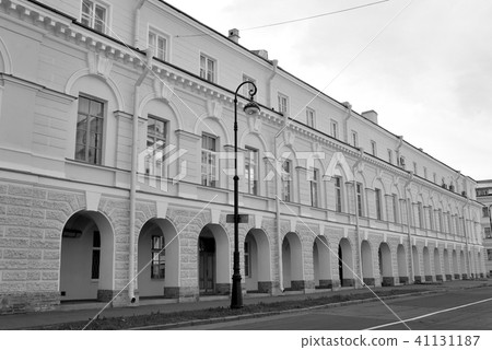 Building of the Novoberzhevy Gostiny Dvor. Building of the Novoberzhevy Gostiny Dvor. 41131187