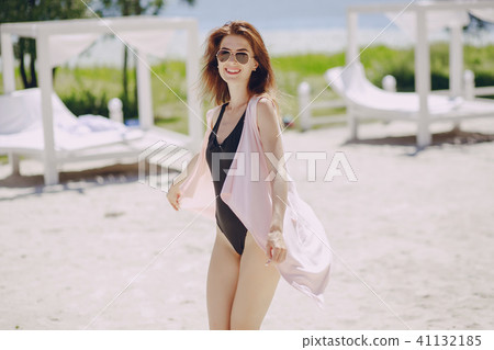 girl in a beach 41132185