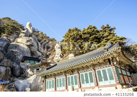 Dobongsan Primary School 41133208