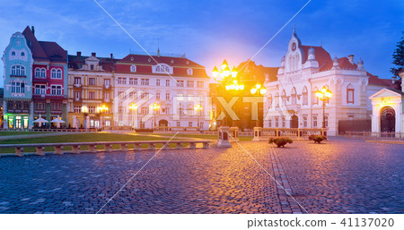 Unirii Square in Timisoara in dusk 41137020
