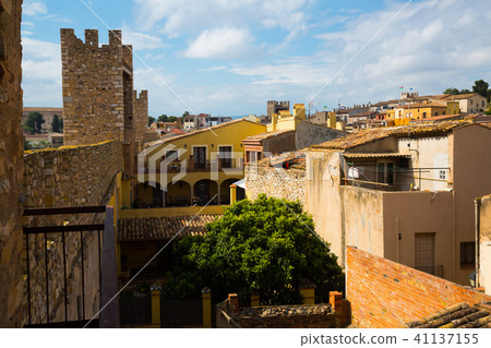 Houses and nature of ancient city Montblanc Houses and nature of ancient city Montblanc 41137155