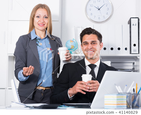 Business team working with computer Business team working with computer 41140829