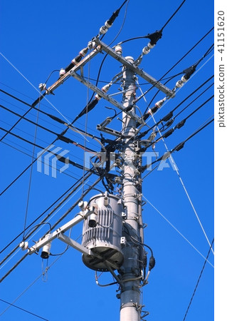 Wire and telephone pole Wire and telephone pole 41151620