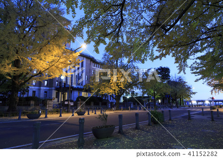 Urban landscape (Kanagawa, Kanagawa prefectural government, winter) 41152282