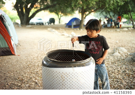 Camp landscape 41158393