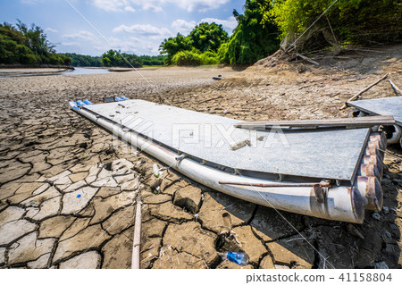 台南 秘境 台灣 夢之湖 乾枯 缺水 乾旱 Dream lake Dry up 台南 秘境 台灣 夢之湖 乾枯 缺水 乾旱 Dream lake Dry up 41158804