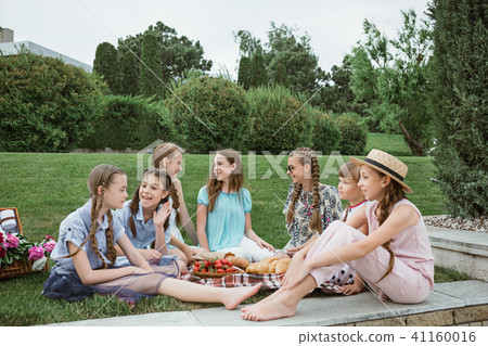Kids fashion Concept Kids fashion Concept 41160016