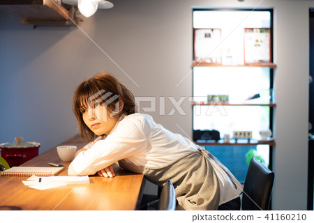 咖啡廳店員女人 咖啡廳店員女人 41160210