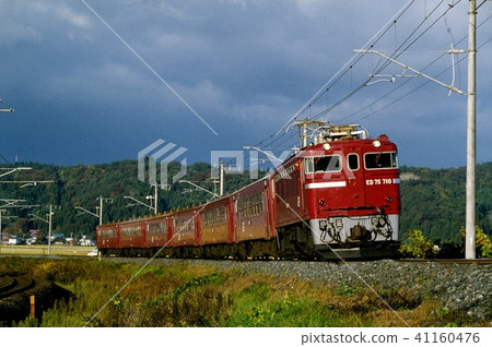 1993 ED75710 + 50 series Tohoku Line 1993 ED75710 + 50 series Tohoku Line 41160476