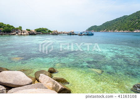 Sea at Koh Nang Yuan Island 41163108