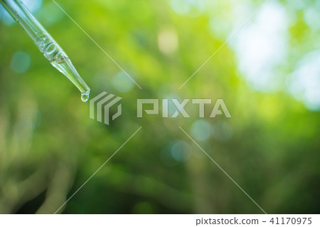 Eyedropper environmental cosmetics 41170975