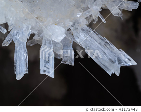 Crystal crystals Crystal crystals 41172448