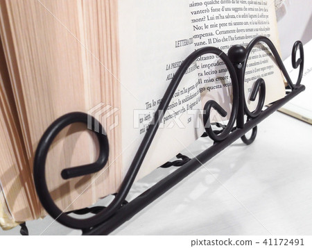 Lectern in a wrought iron Lectern in a wrought iron 41172491