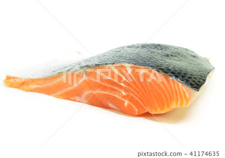 Fresh salmon fillet isolated 41174635
