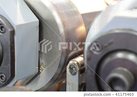 Thread rolling machine 41175403