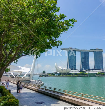 Singapore Singapore 41175669