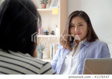Interview Interview 41176547