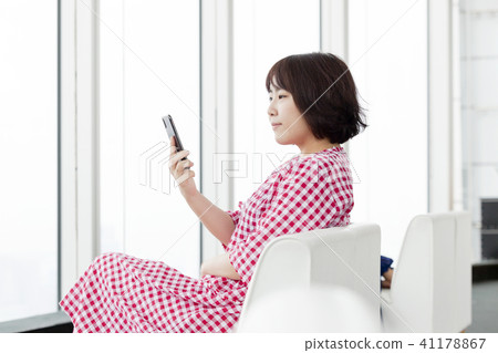年輕的女人,觀測所,觀光,觀光,遊客,旅行者,旅行,塔,東京,日本 年輕的女人,觀測所,觀光,觀光,遊客,旅行者,旅行,塔,東京,日本 41178867
