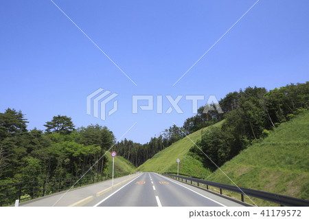 Early summer road image Early summer road image 41179572