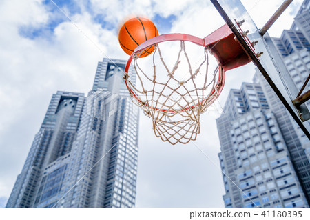 Outdoor basketball court 41180395