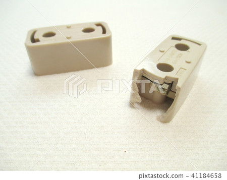 Damaged square type hooking ceiling body Damaged square type hooking ceiling body 41184658