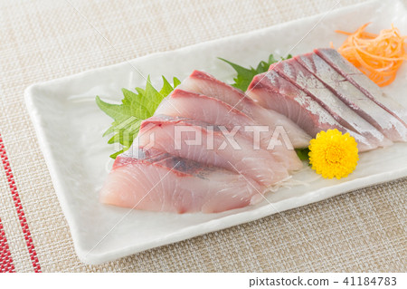 Kanbashi sashimi 41184783