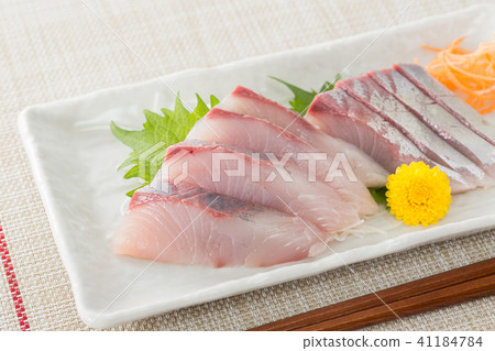 Kanbashi sashimi 41184784