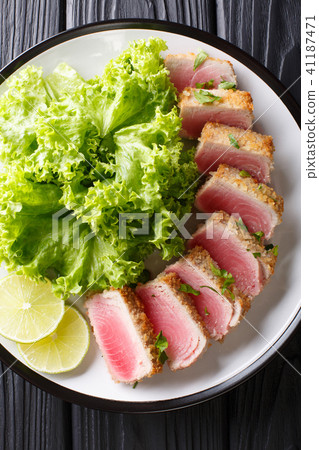 Delicious steak ahi tuna in bread crumbs panko Delicious steak ahi tuna in bread crumbs panko 41187471