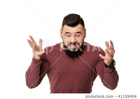 shoked bearded football fan screaming shoked bearded football fan screaming 41189404