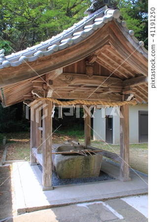 Omori shrine (catfish shrine) 41191250