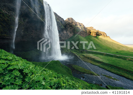 Sunrise on Seljalandfoss waterfall 41191814