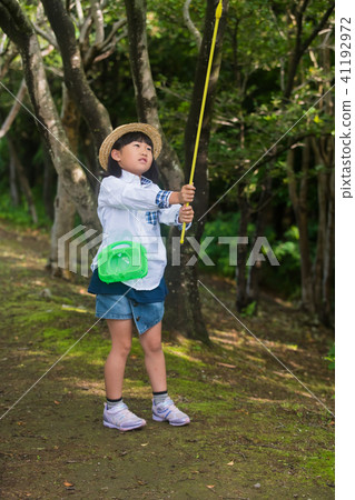 Child travel leisure 41192972