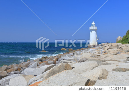 Irakaki Cape Lighthouse under fine weather Irakaki Cape Lighthouse under fine weather 41195656