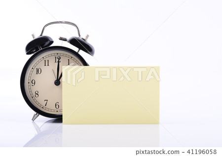 alarm clock and yellow sticky notepad alarm clock and yellow sticky notepad 41196058
