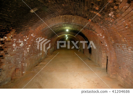 [Important cultural property] Former brick manufacturing facility Hoffman type kiln No. 6 kiln (inside) 41204686