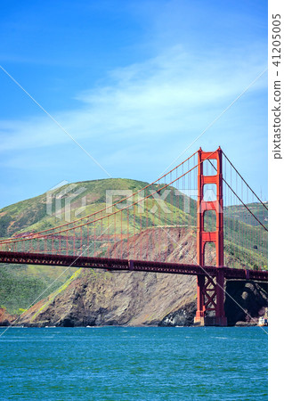 Golden Gate bridge 41205005